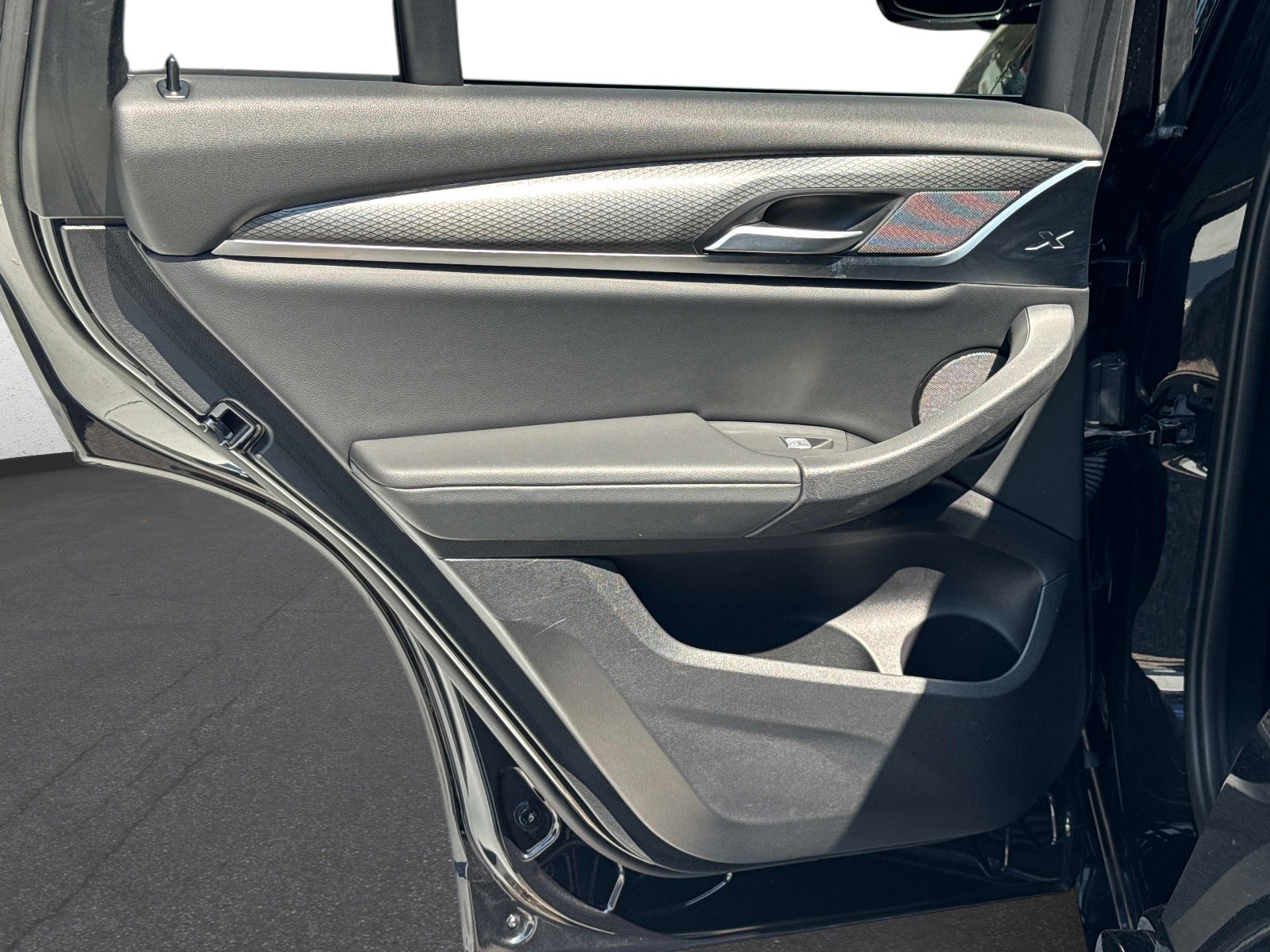 Used 2023 BMW X4 xDrive30i w/ M Sport Package image 13