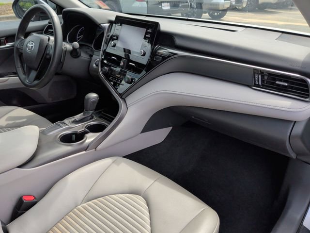 Used 2024 Toyota Camry SE w/ Convenience Package FWD image 18