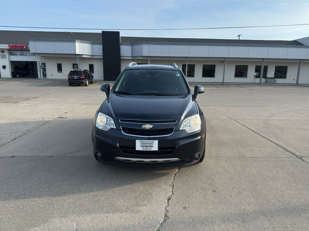 Used 2014 Chevrolet Captiva Sport LTZ FWD image 3