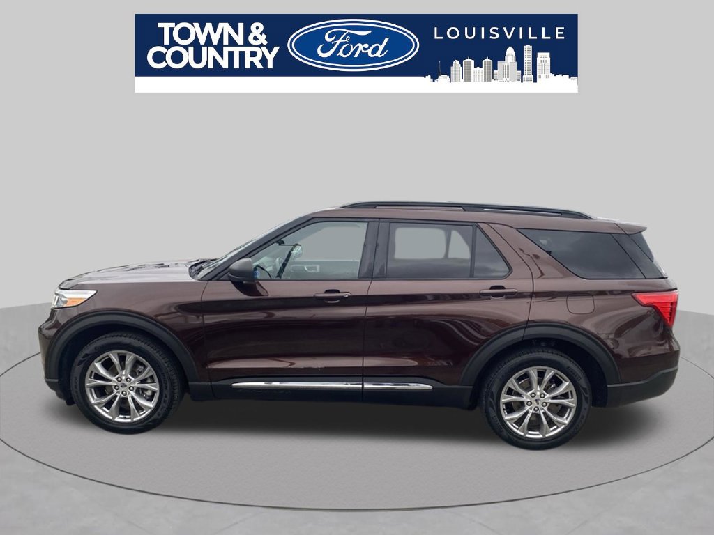 Used 2020 Ford Explorer XLT w/ Equipment Group 202A AWD/4WD image 2
