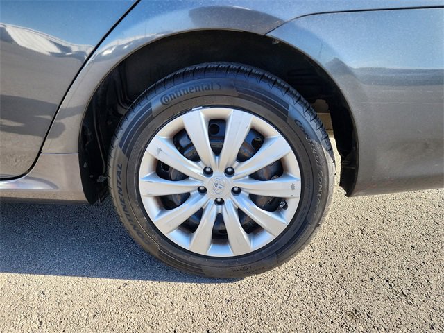 Used 2012 Toyota Corolla LE image 31