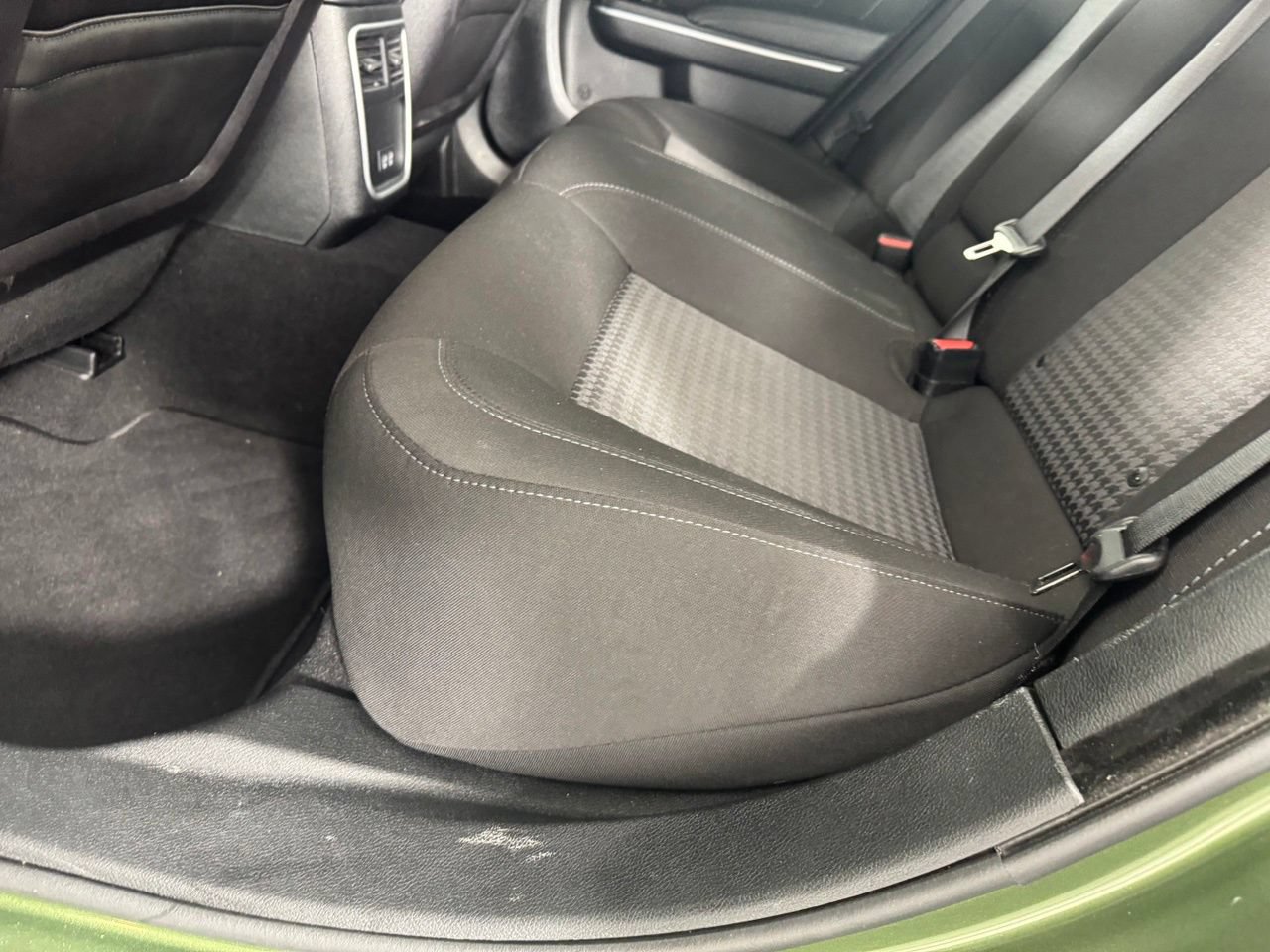 Used 2023 Dodge Charger R/T w/ Performance Handling Group RWD image 26