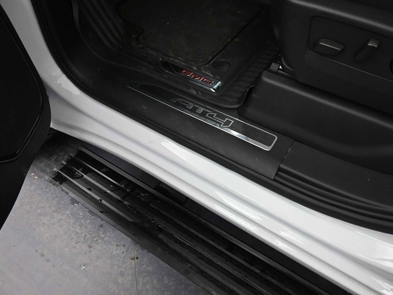 Certified 2024 GMC Sierra 2500 AT4 w/ AT4 Premium Plus Package image 22