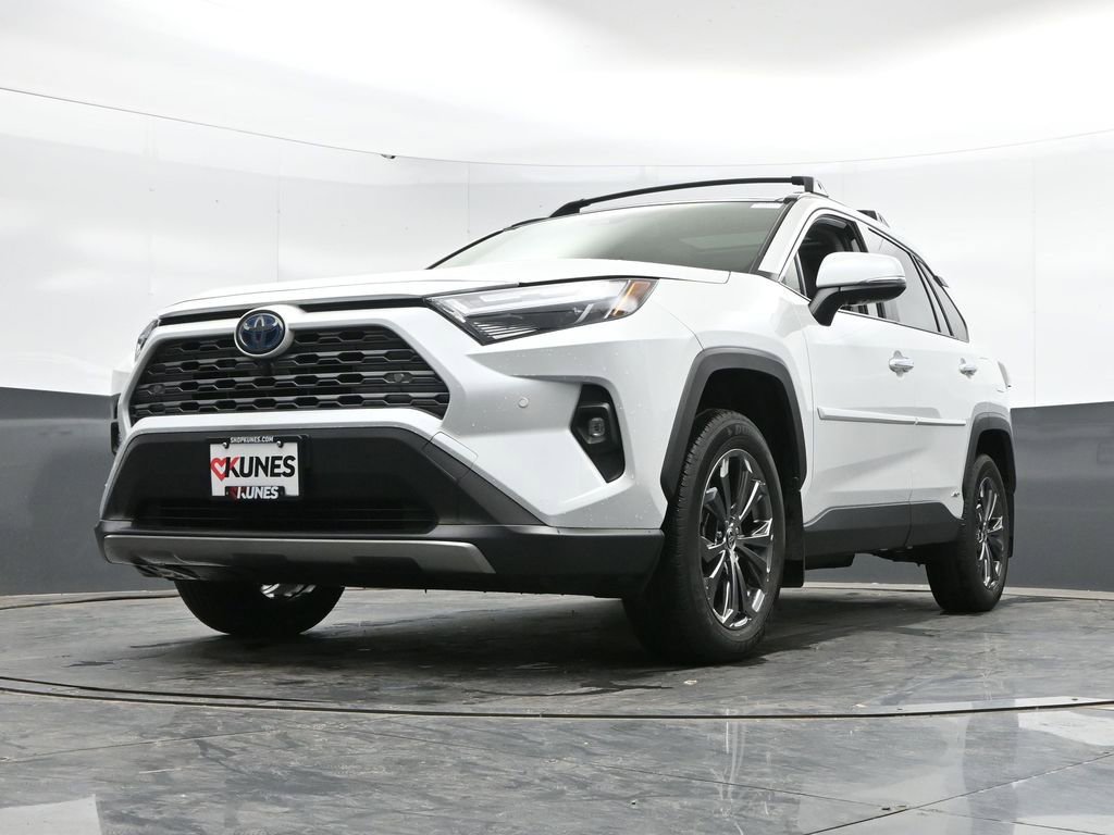 Used 2024 Toyota RAV4 Limited w/ Advanced Technology Package AWD/4WD image 43