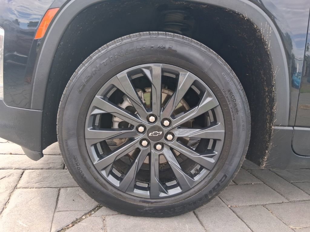 Used 2022 Chevrolet Traverse RS FWD image 23