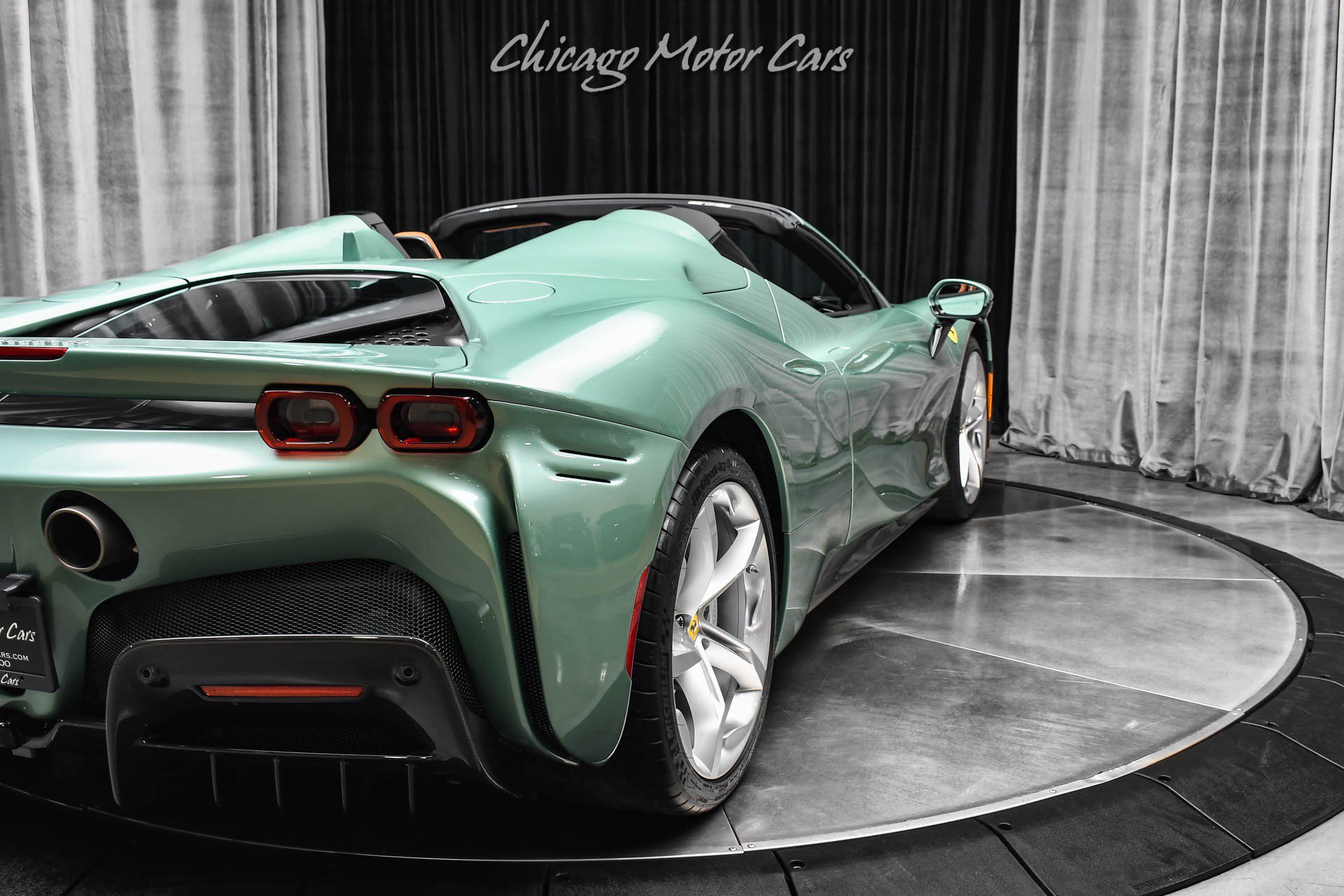 Used 2025 Ferrari SF90 Spider image 45