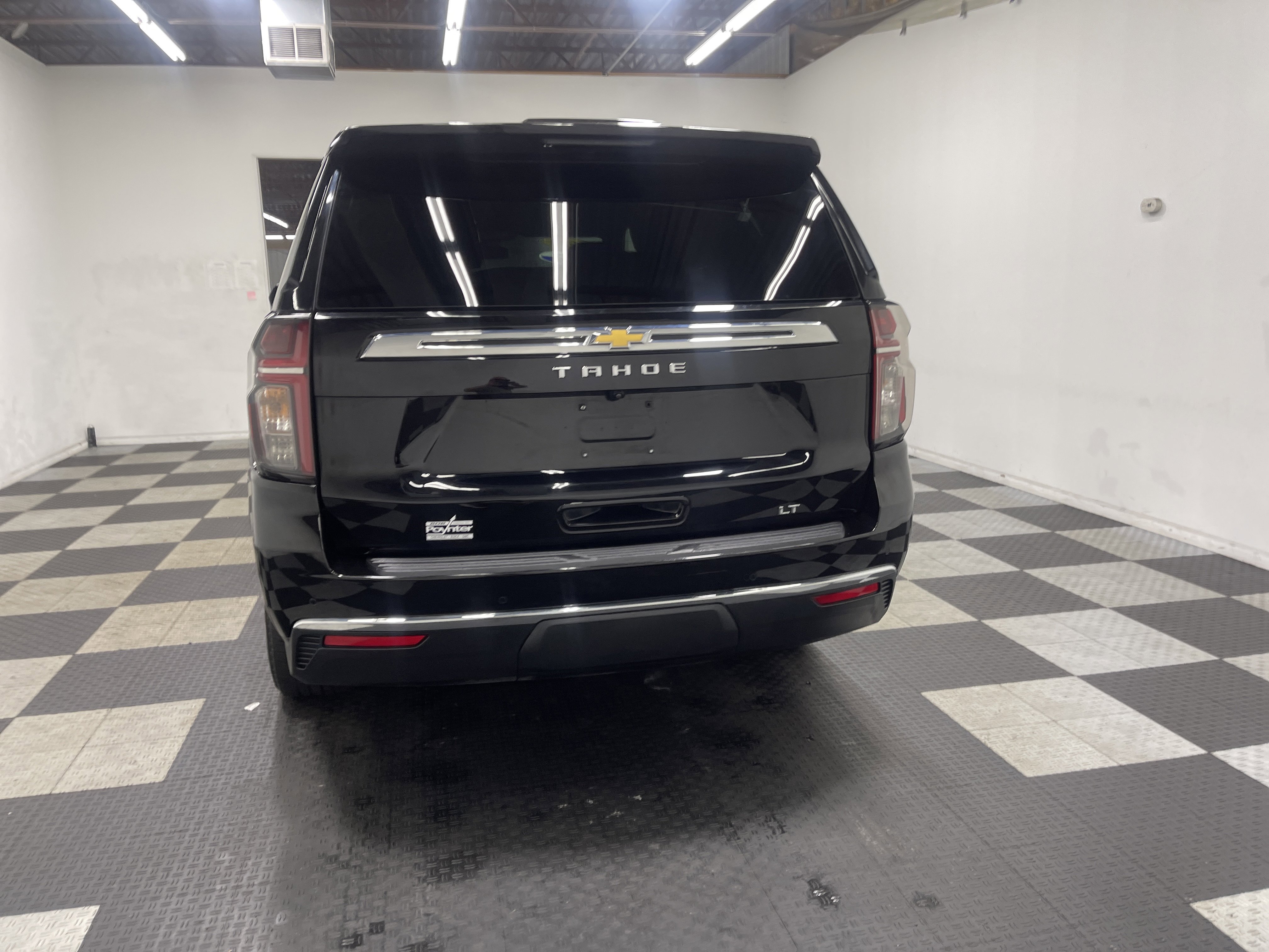 Used 2024 Chevrolet Tahoe LT image 3