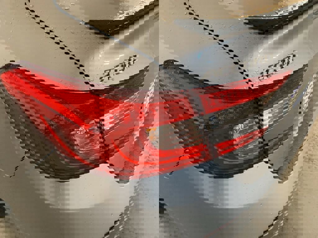 Used 2022 Honda Accord Sport image 11