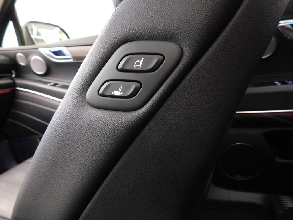 Used 2024 Genesis GV80 2.5T w/ Advanced Package image 19