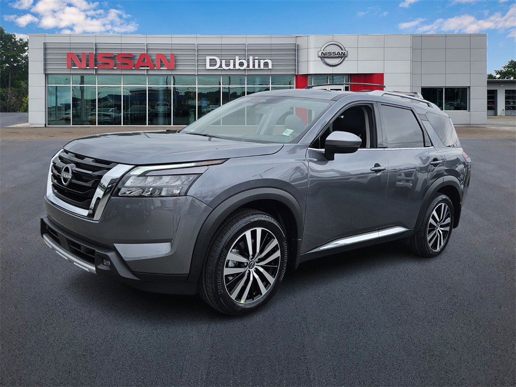 New 2025 Nissan Pathfinder Platinum