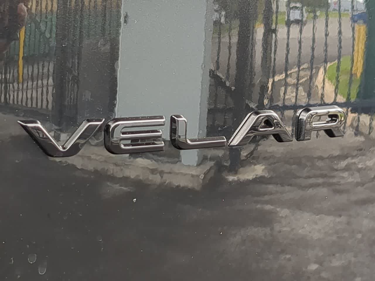 Certified 2026 Land Rover Range Rover Velar Dynamic SE AWD/4WD image 12