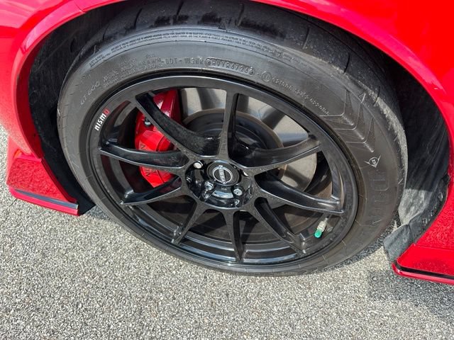 Used 2025 Nissan Z NISMO RWD image 8