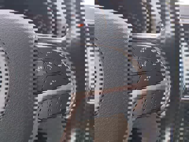 Used 2020 Jeep Grand Cherokee Limited w/ Luxury Group II image 26