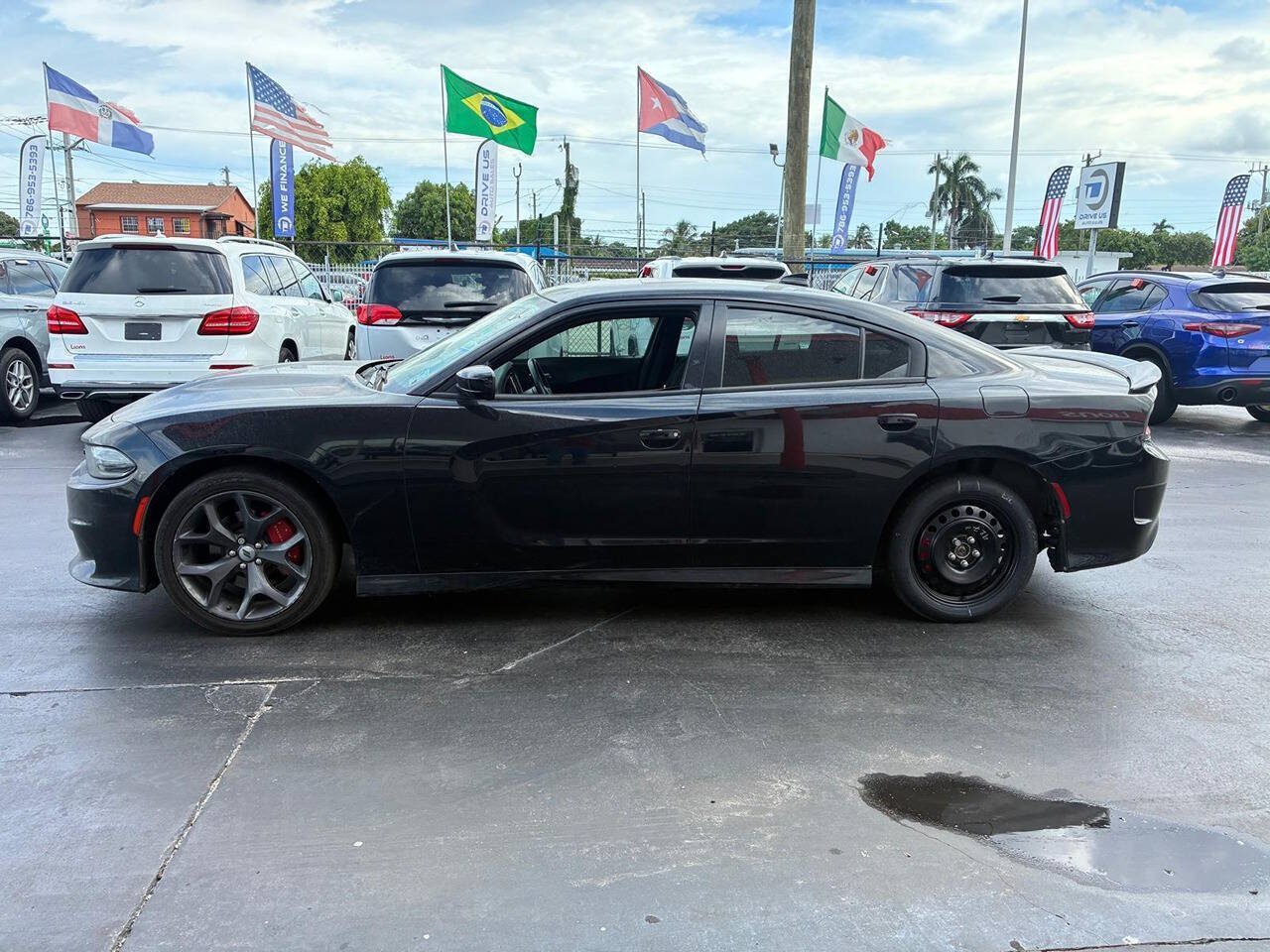 Used 2019 Dodge Charger GT RWD image 2