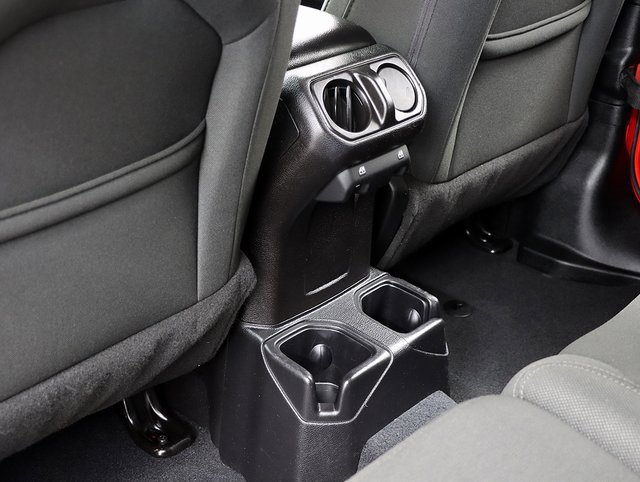 Used 2018 Jeep Wrangler Unlimited Sport S image 14