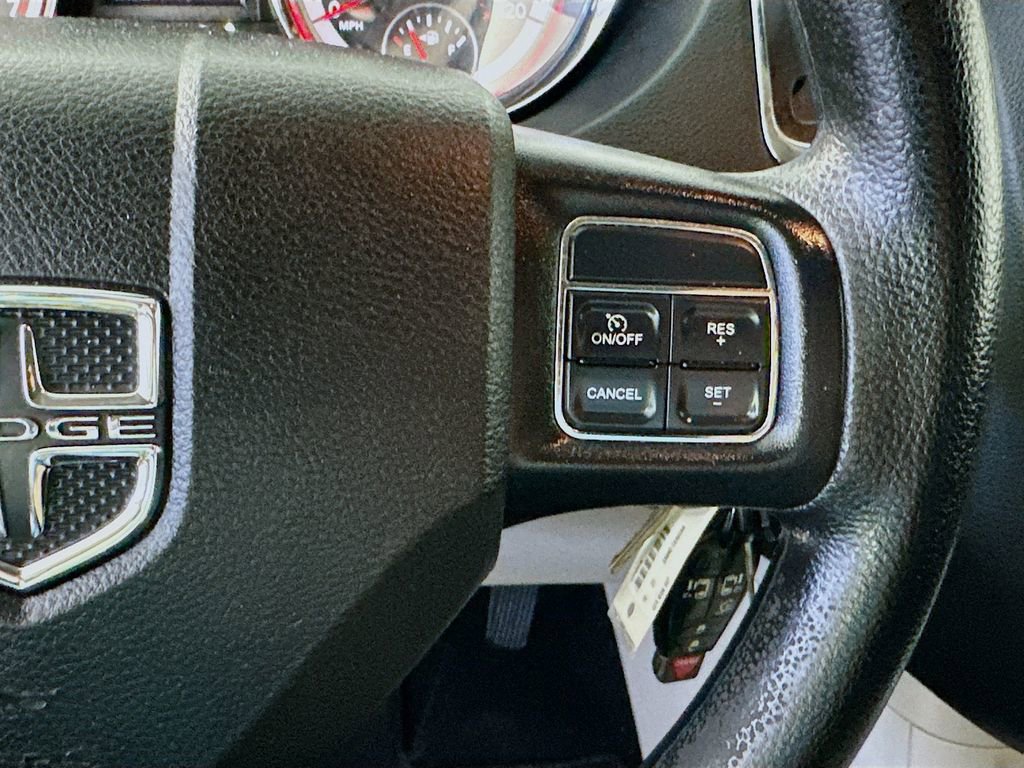 Used 2016 Dodge Grand Caravan SXT FWD image 24