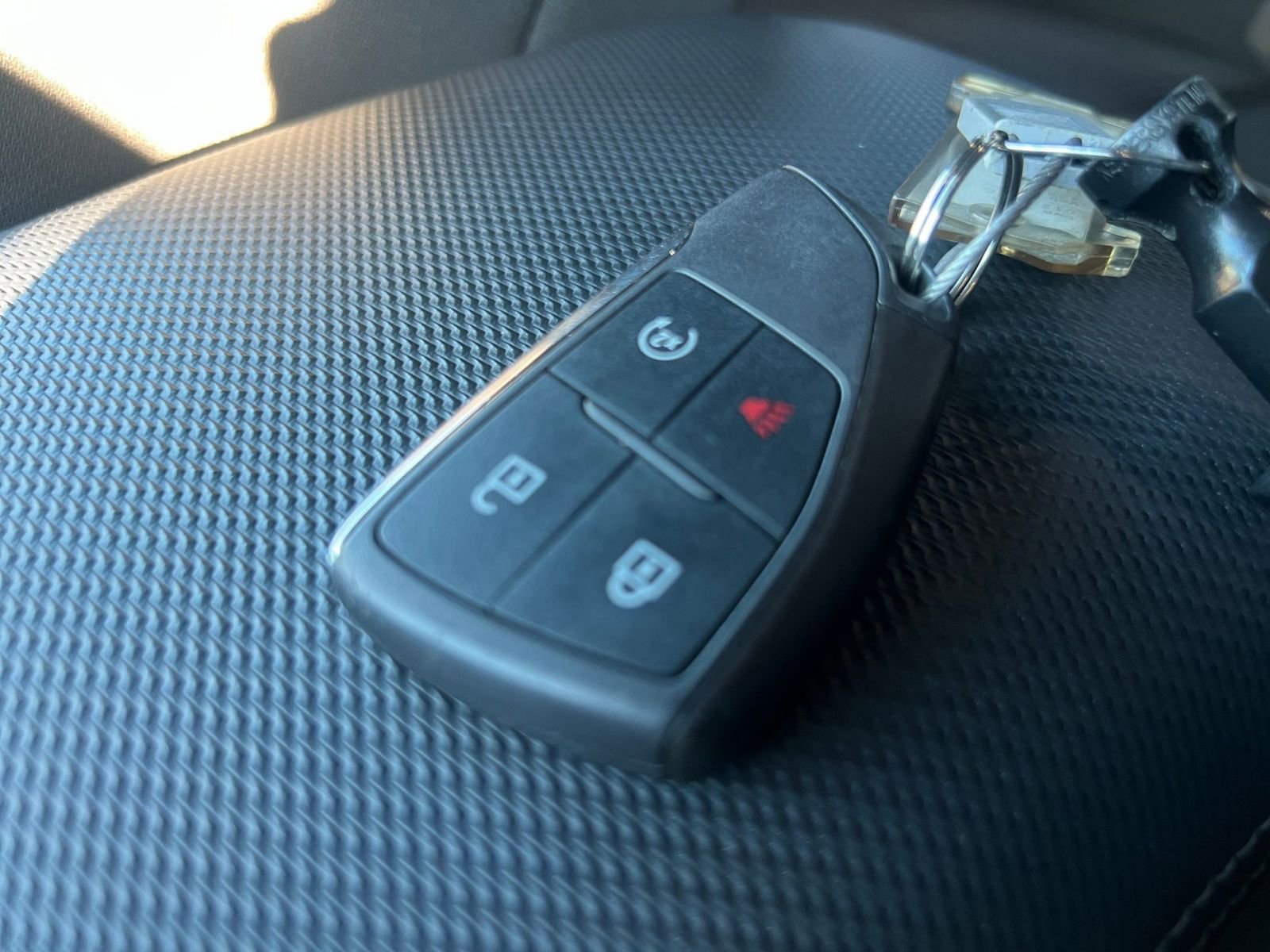 Used 2025 Chevrolet Equinox LT image 22