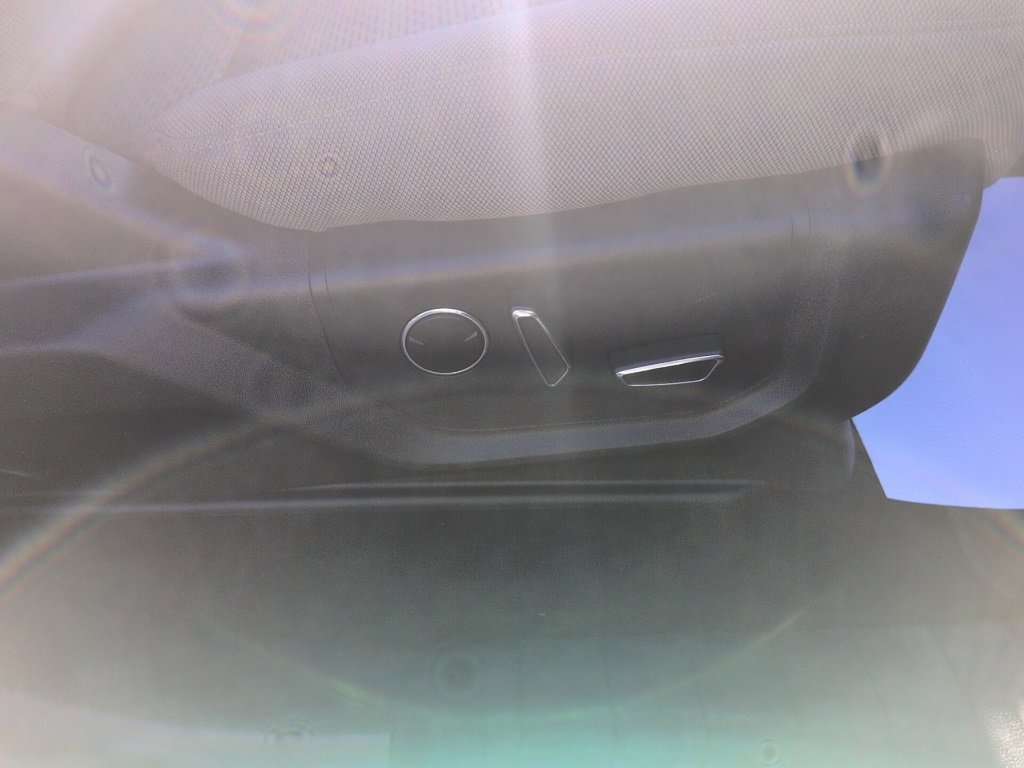 Used 2018 Ford F150 XLT w/ Equipment Group 302A Luxury image 21