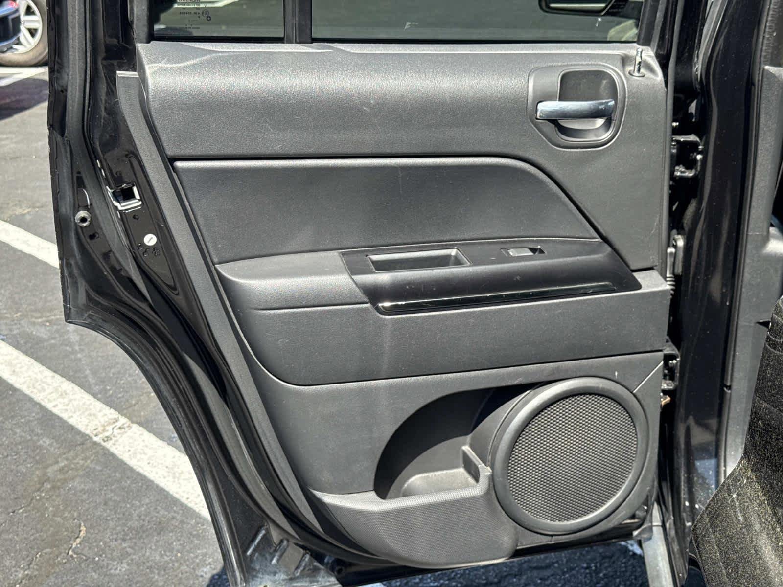 Used 2011 Jeep Patriot Latitude FWD image 26