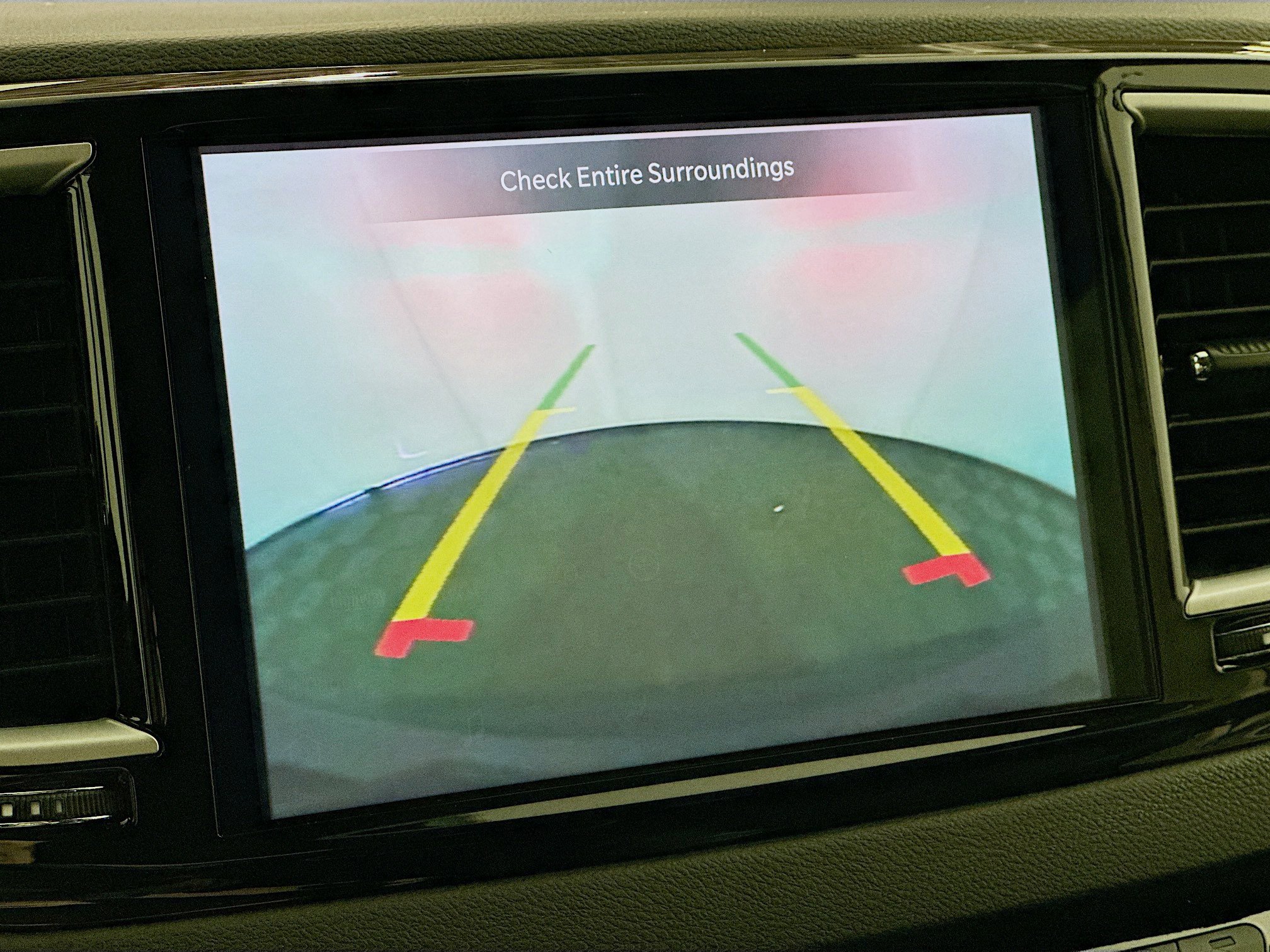 Used 2024 Chrysler Pacifica Touring-L image 22