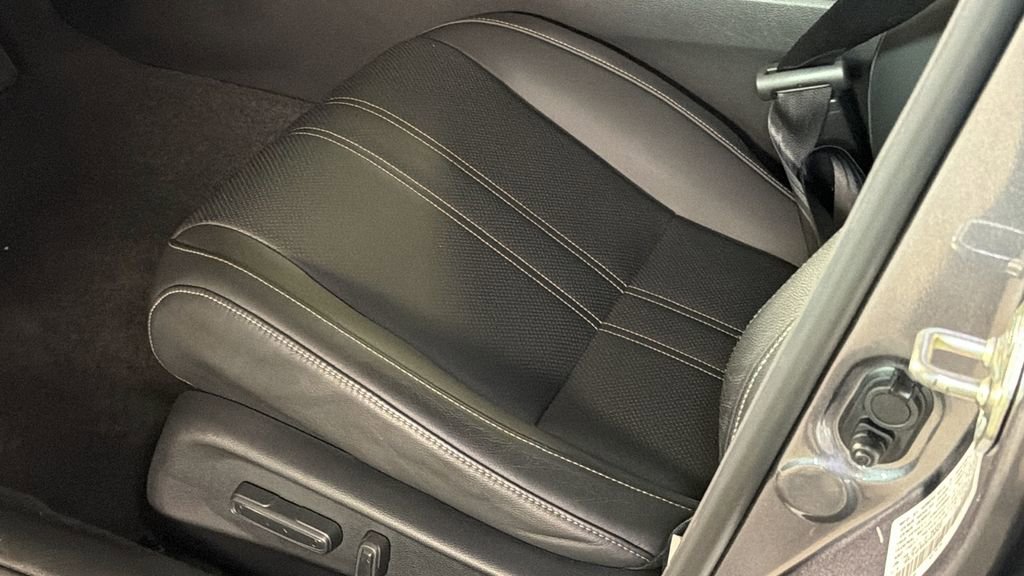 Used 2019 Honda Insight Touring image 20