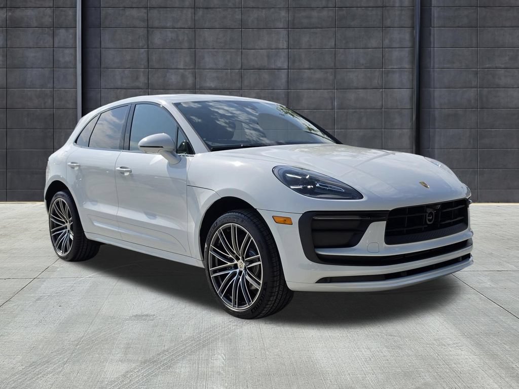New 2026 Porsche Macan AWD/4WD image 6