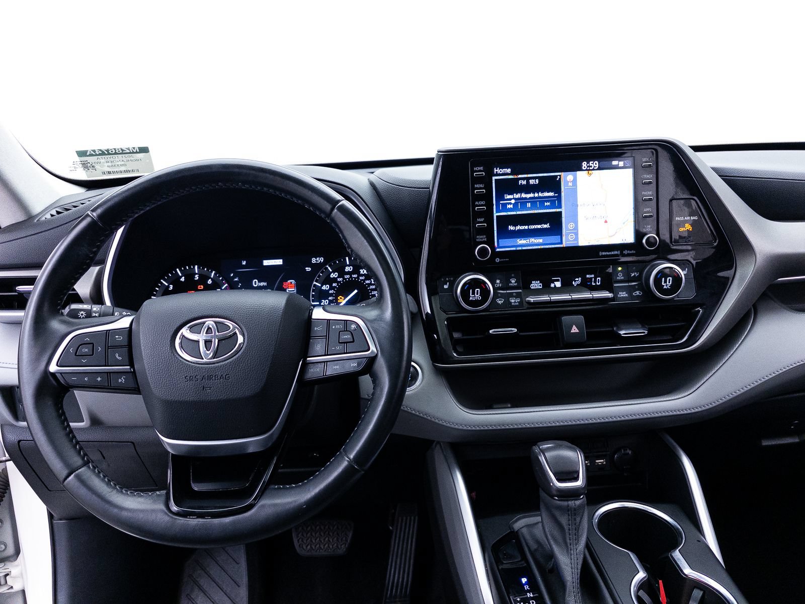 Used 2021 Toyota Highlander XLE AWD/4WD image 7