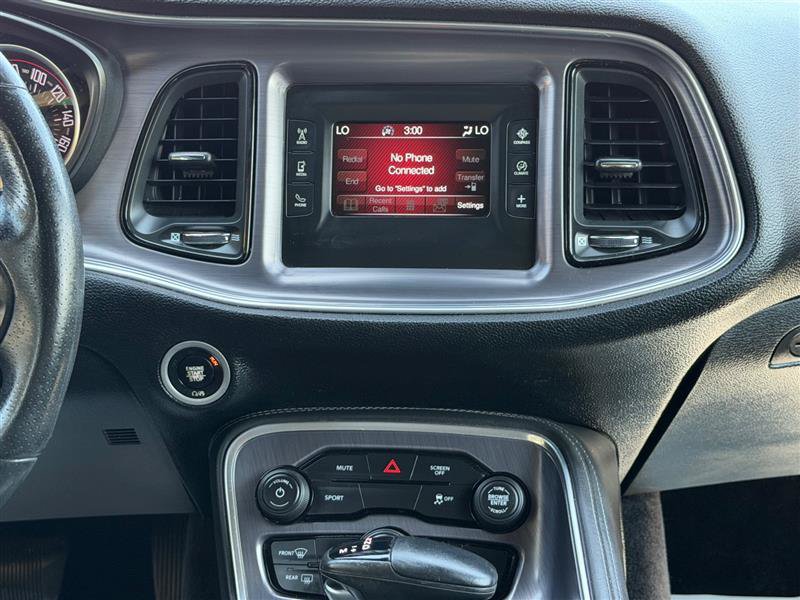 Used 2017 Dodge Challenger SXT RWD image 43