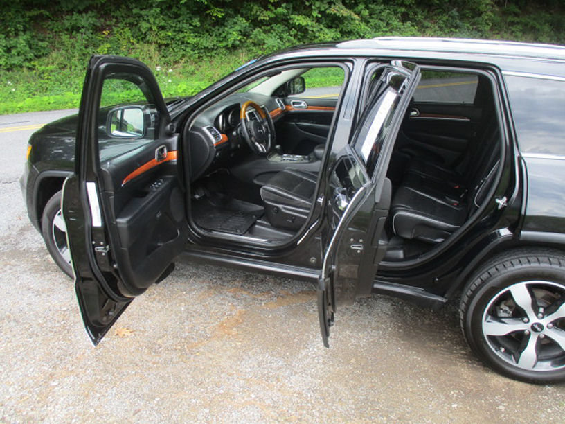 Used 2012 Jeep Grand Cherokee Overland AWD/4WD image 13