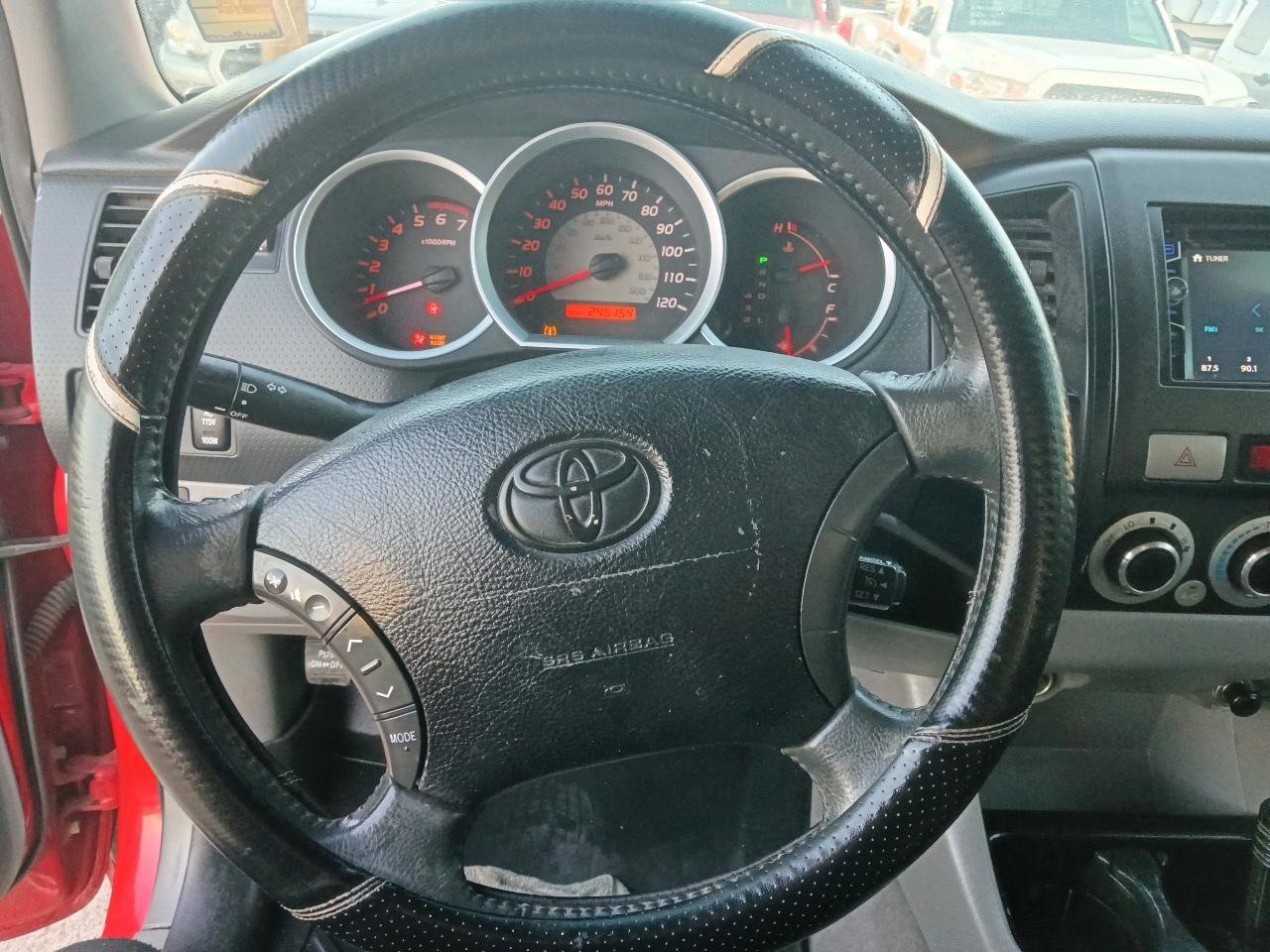 Used 2007 Toyota Tacoma PreRunner RWD image 10