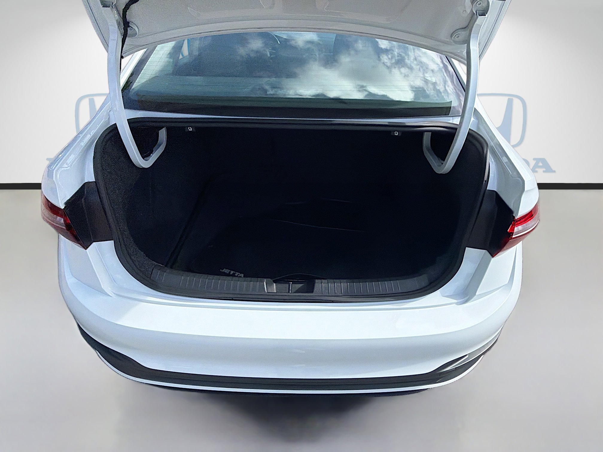 Used 2024 Volkswagen Jetta S image 25