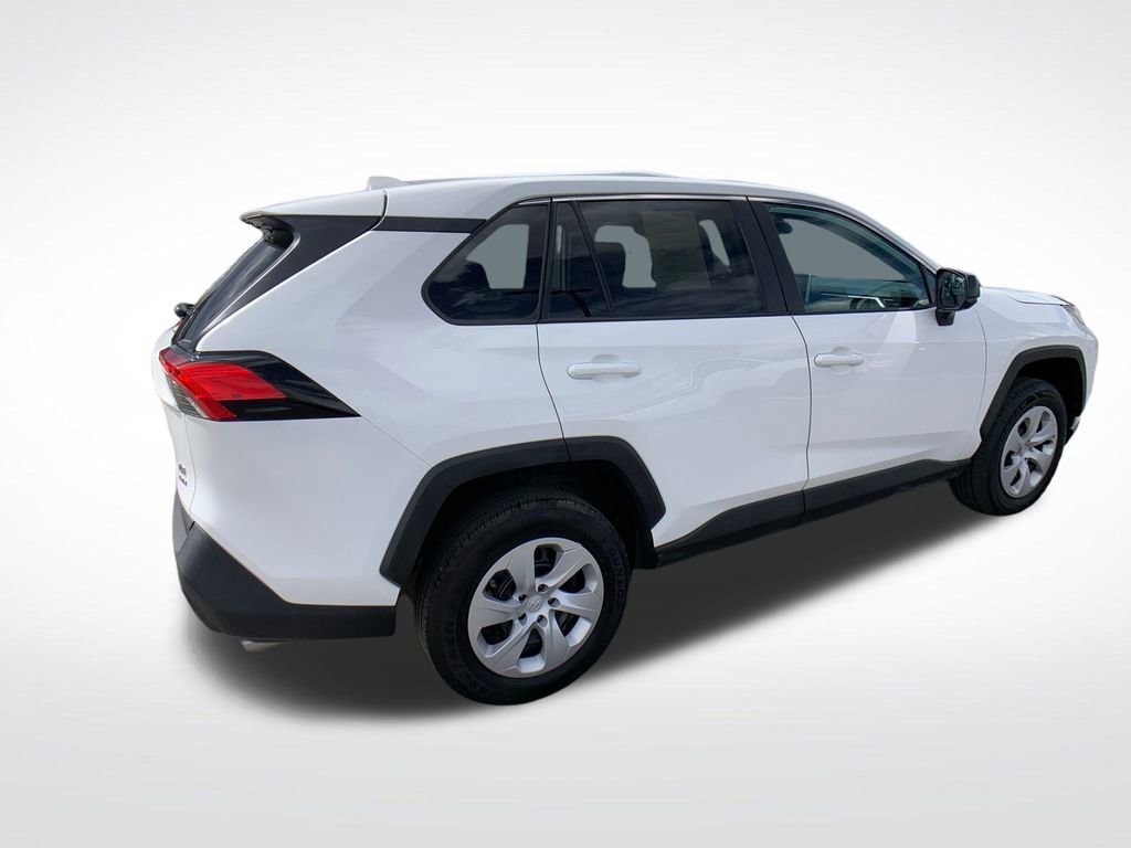 Used 2024 Toyota RAV4 LE image 6