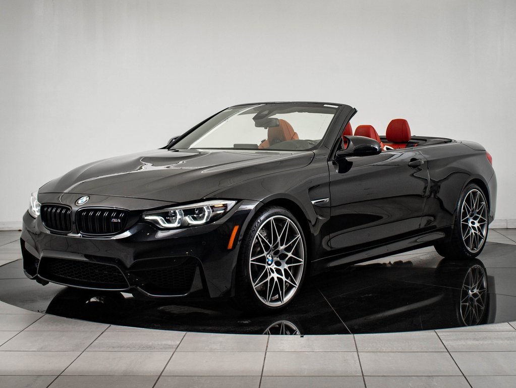 Used 2018 BMW M4 Convertible image 2