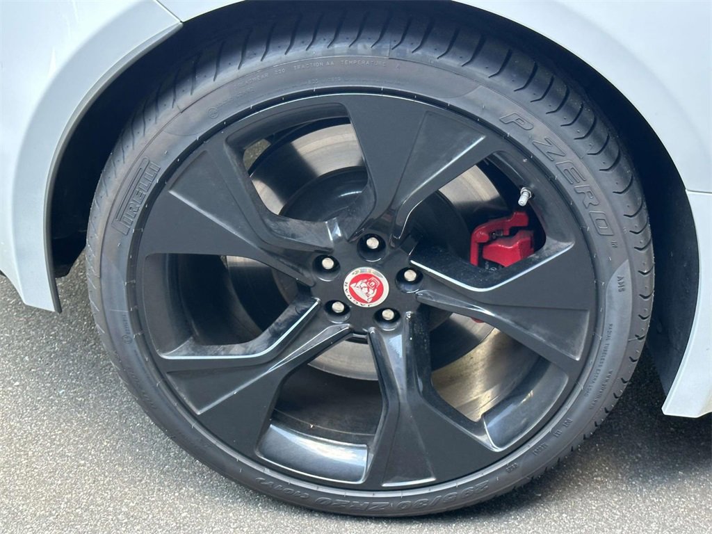 Used 2023 Jaguar F-TYPE Coupe image 9