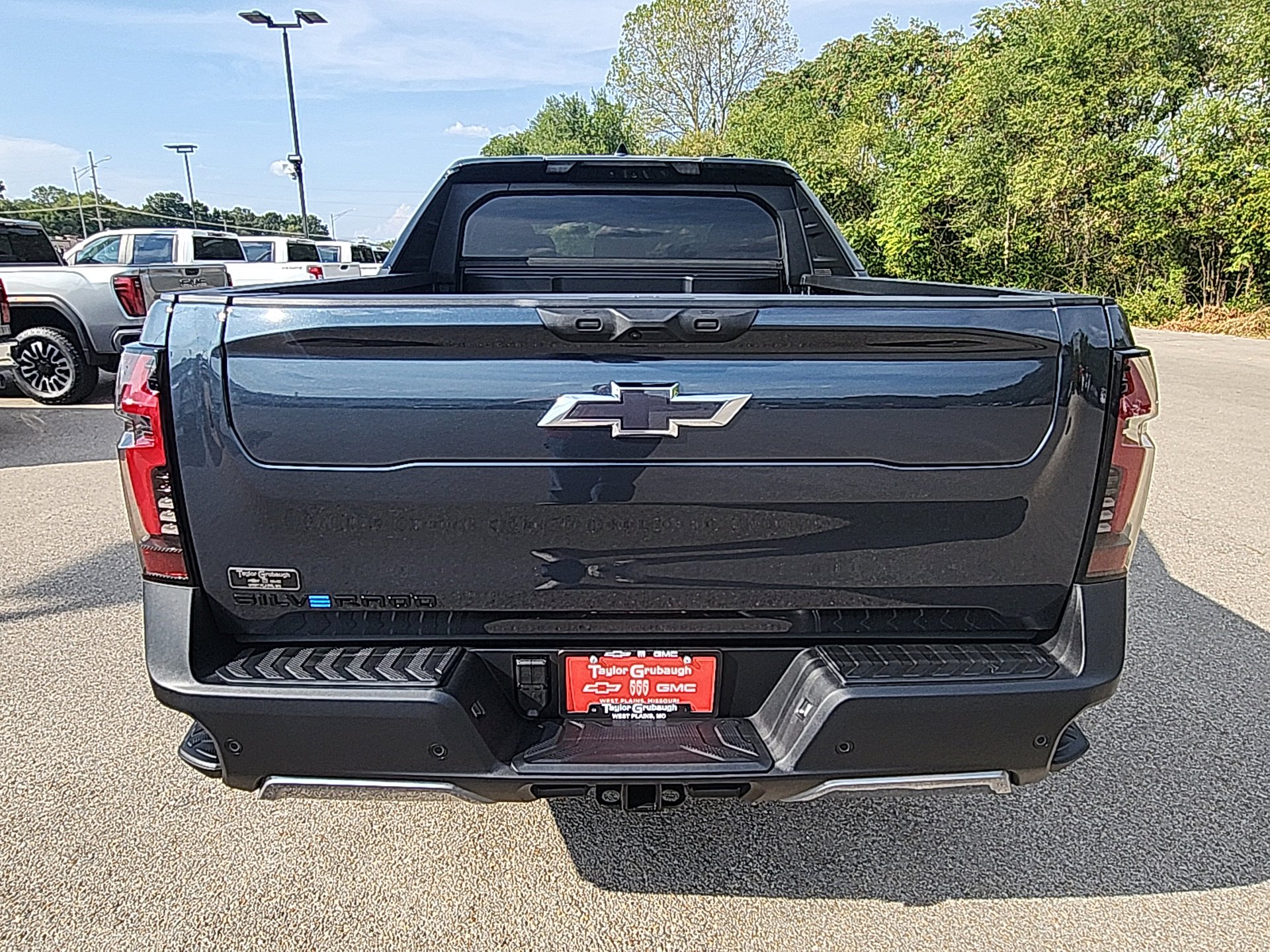 New 2026 Chevrolet Silverado EV Trail Boss w/ Premium Package image 7