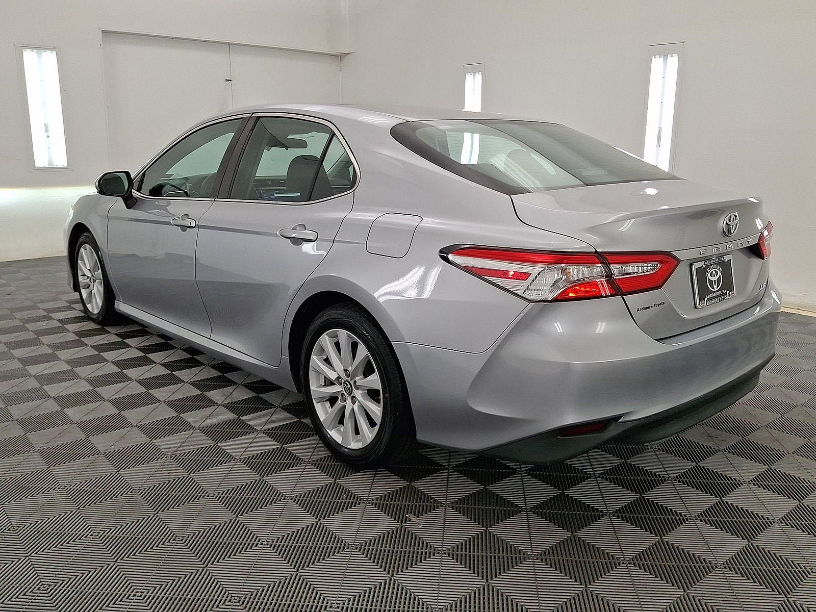 Certified 2018 Toyota Camry LE FWD image 13