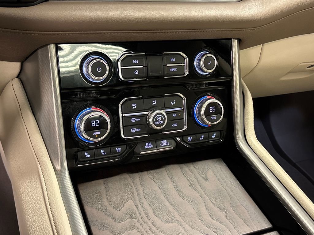 Used 2021 GMC Yukon Denali w/ Denali Premium Package image 44