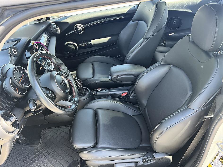 Used 2020 MINI Cooper S w/ Premium Package image 13