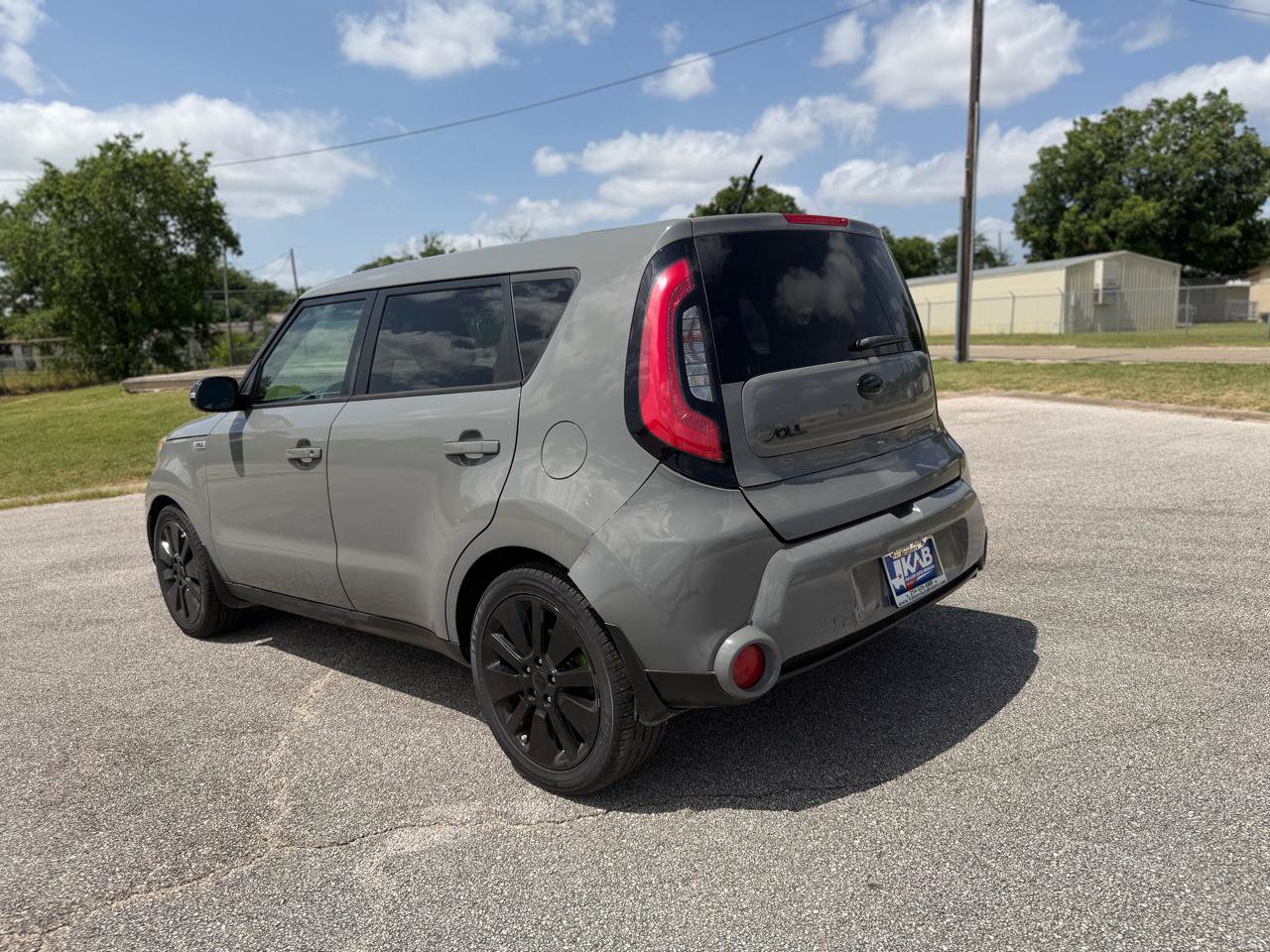 Used 2015 Kia Soul ! w/ Sun & Sound Package FWD image 5