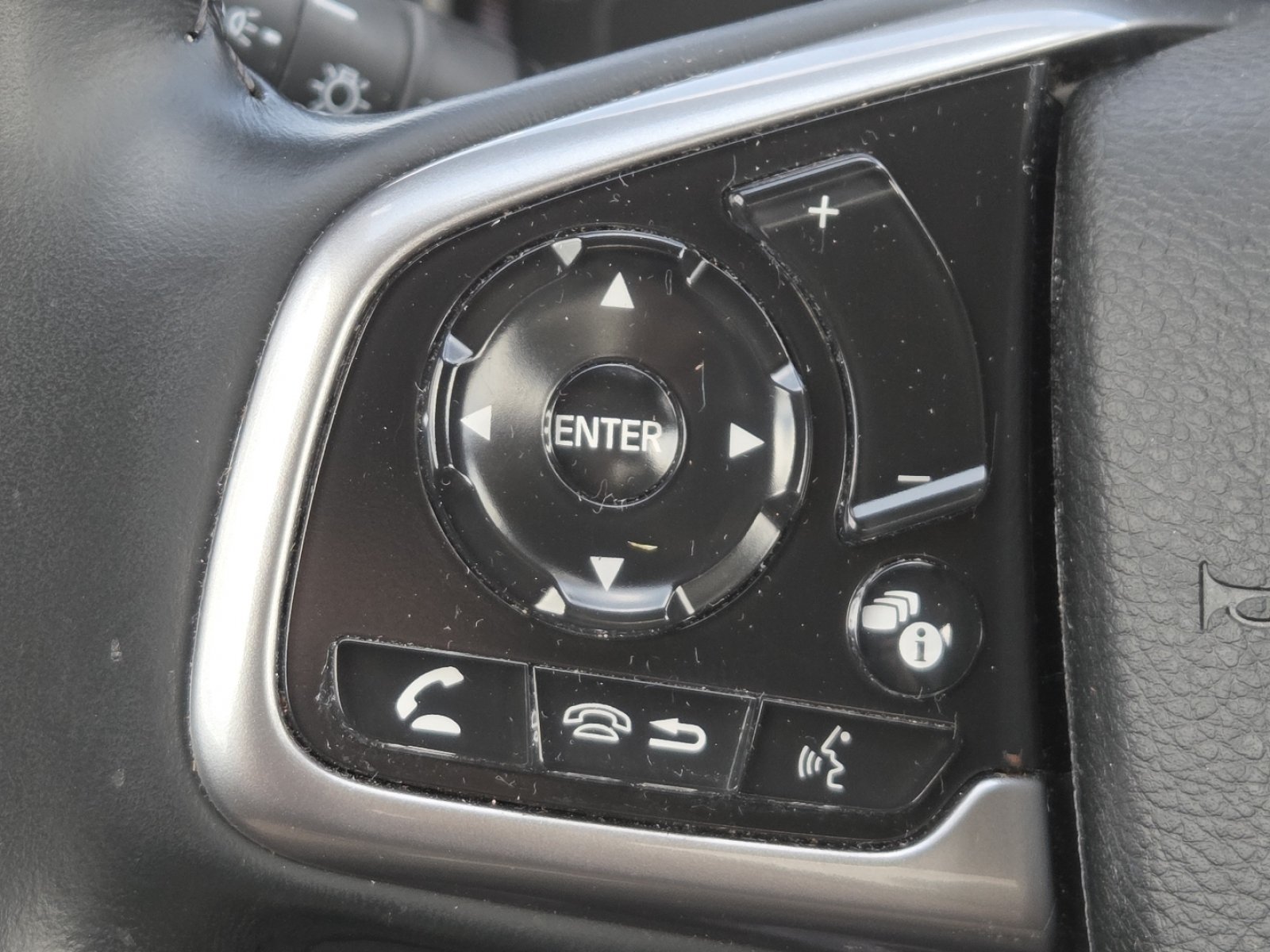 Used 2021 Honda CR-V Touring image 32