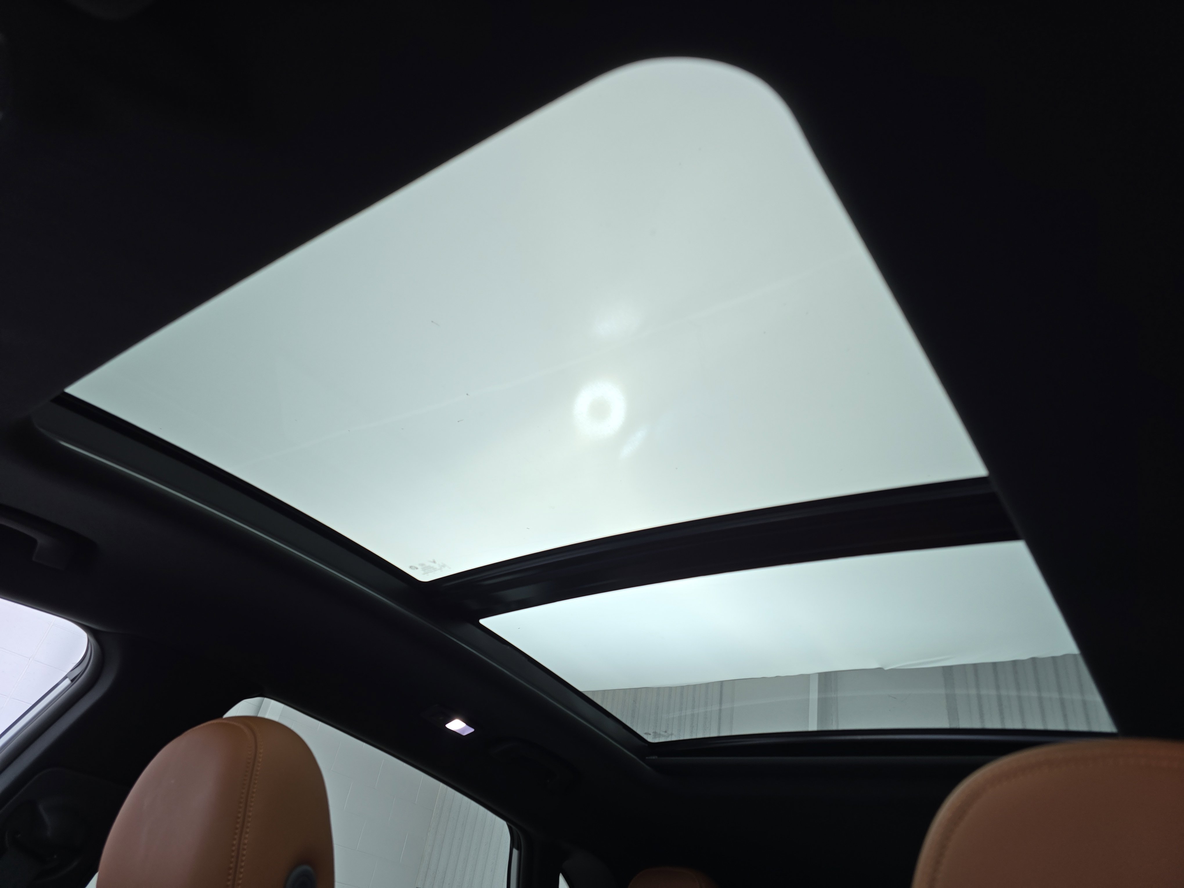 New 2025 VinFast VF 8 Plus image 28