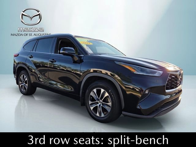 Used 2021 Toyota Highlander XLE AWD/4WD image 17