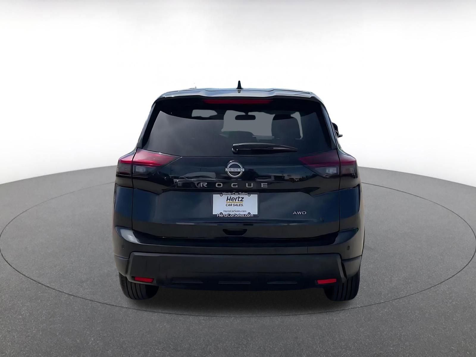 Used 2025 Nissan Rogue SV image 12