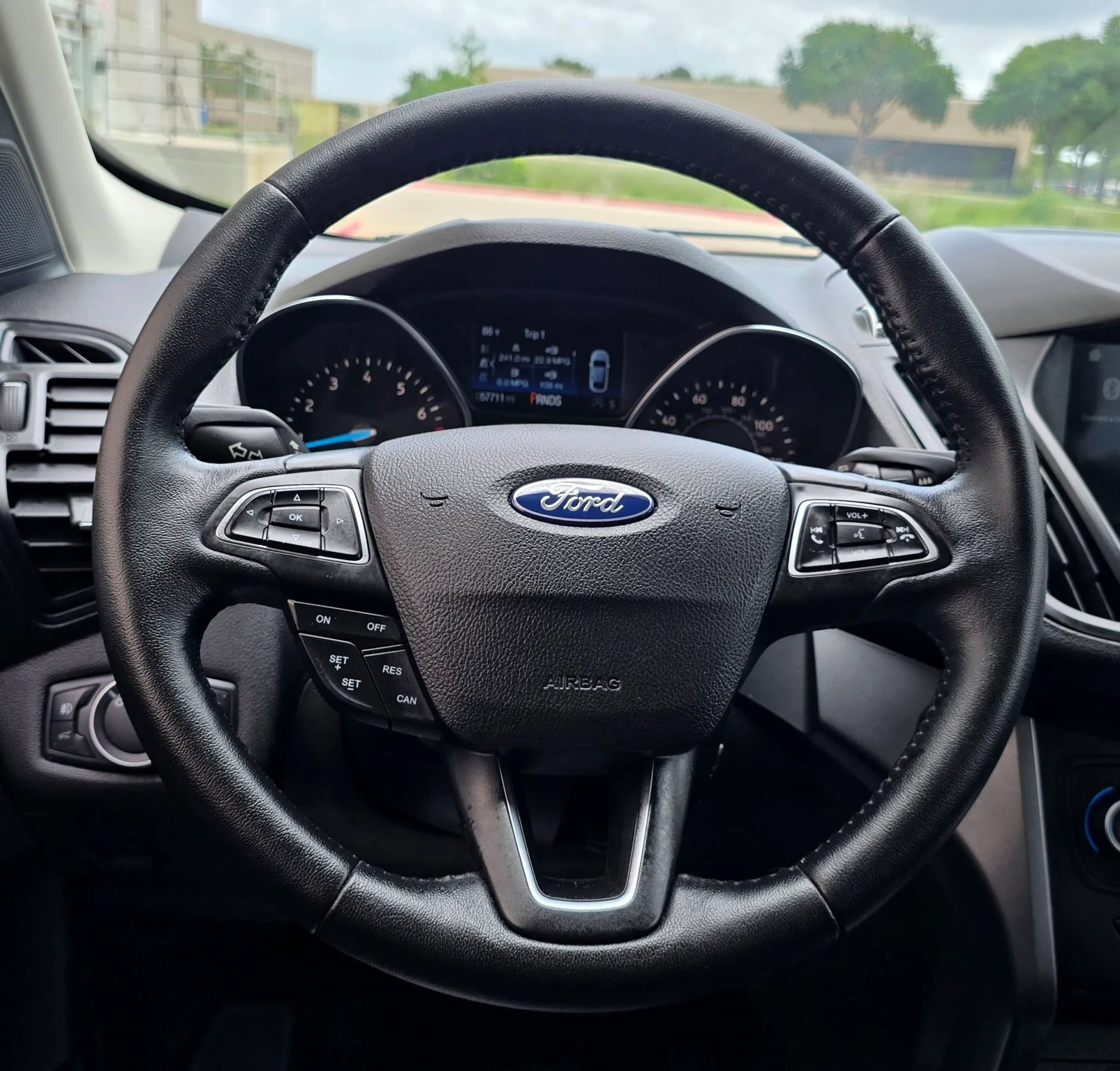 Used 2019 Ford Escape SEL FWD image 25