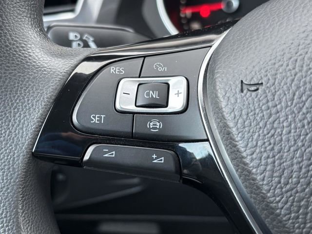 Used 2021 Volkswagen Tiguan S image 11