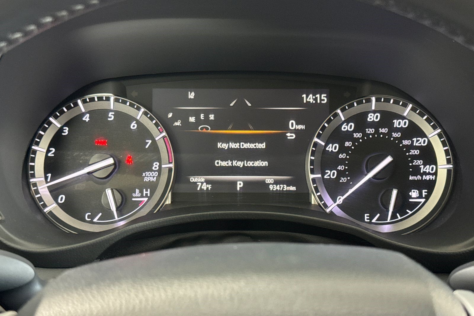 Used 2022 Toyota Highlander XLE AWD/4WD image 36
