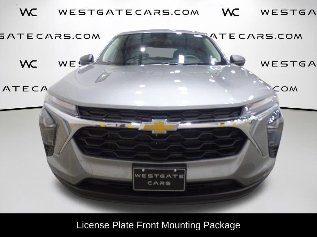 Used 2024 Chevrolet Trax LS image 4