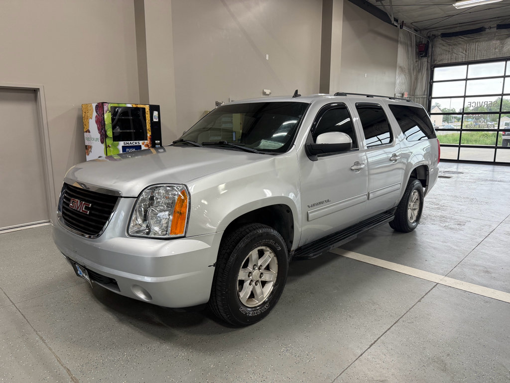 Used 2012 GMC Yukon XL SLE AWD/4WD image 2
