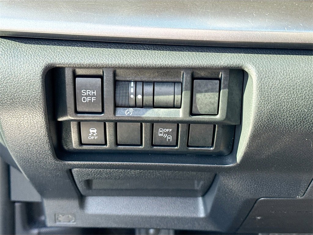 Used 2019 Subaru Crosstrek 2.0i Limited image 6