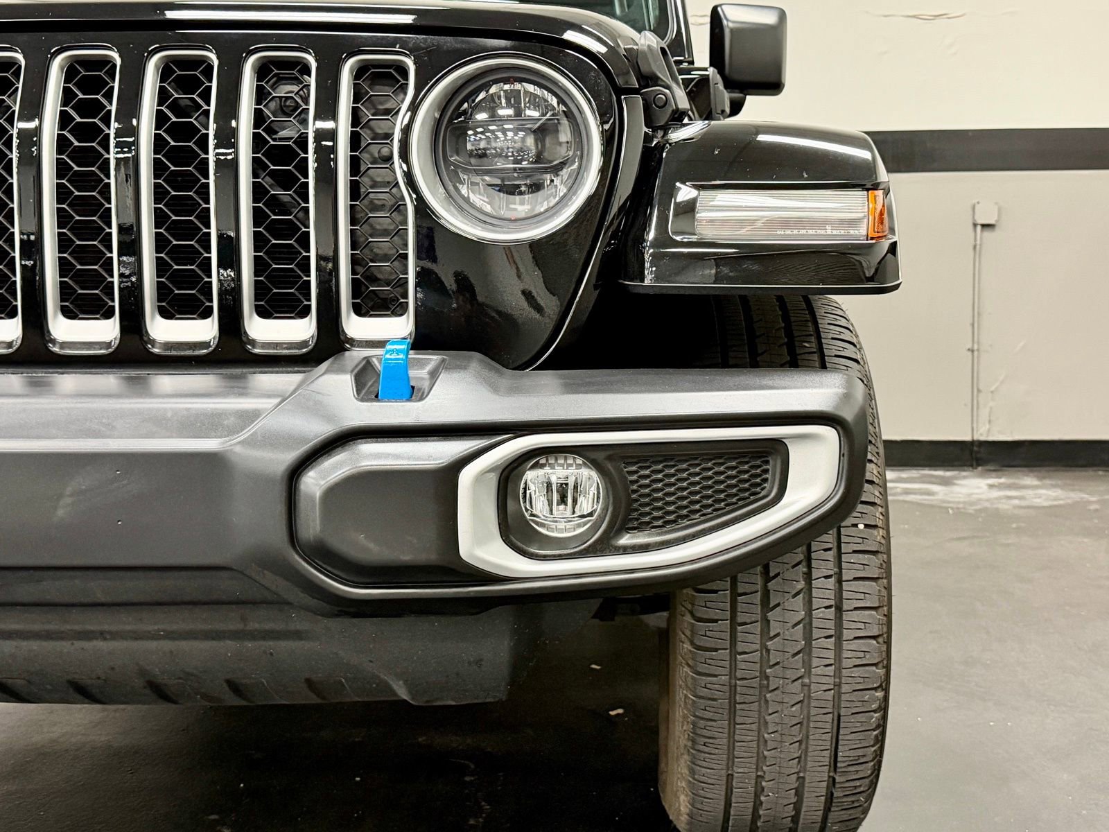 Used 2023 Jeep Wrangler Unlimited Sahara image 8